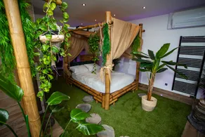 Loveroom and Spa getaway - Image 2