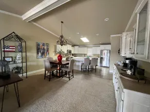 Relaxing Lake View Condo - Image 5
