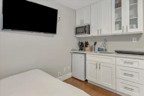 Cozy Studio l Downtown San Jose - Image 4