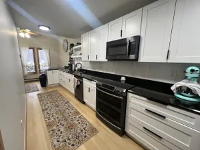 Charming townhouse in Fredonia - Image 5