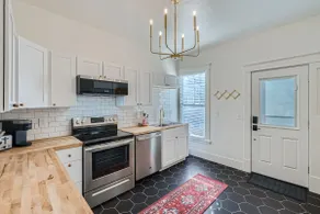 Designer Historic 3 Bedroom Home - Image 5