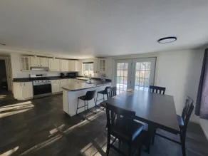 Dave's Place - Image 5