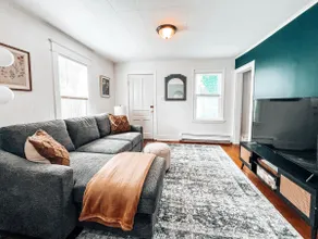 20 Minutes to Niagara Falls | Cozy Cottage - Image 2