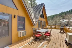 Cozy Keystone Cabin: Hot Tub, 3 Mi to Mt Rushmore! - Image 3