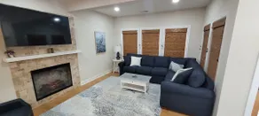 Stylish Waterfront/Marina Condo - Image 2