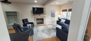 Stylish Waterfront/Marina Condo - Image 4