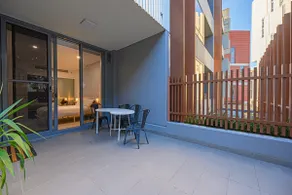 Zetland near Shops & Train with Gym&Pool for 6ppl - Image 3