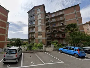 Stress-Free Siena: Parking + Bus to the City Center - Image 3