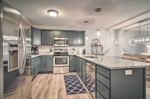 Deerfield Lakefront Condo/Boat Slip Included! - Image 4