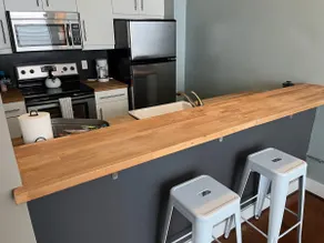 Downtown 1st Floor Apt: Walk to Breweries, Food - Image 4