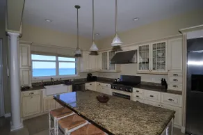 Oceanfront Estate - Image 2