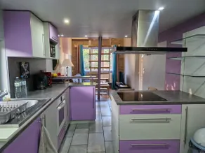 Quiet house not overlooked - Image 4