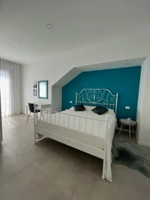 White Rabbit Lake House with Pool - Image 3