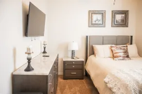 3BR Home w/ King Suite, Private Bath & Office - Image 5