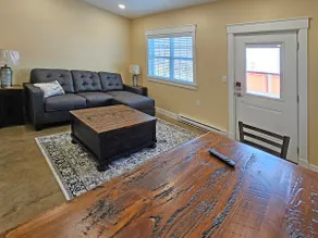 Breckenridge Suites #4 - Cozy 1-Bedroom Suite - Image 2