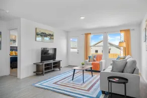 Business Haven in New Braunfels with 5 Beds - Image 5