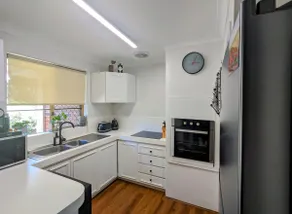 Two Bed Villa, steps to famous cafe and bar strip - Image 2