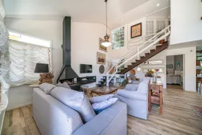 Beach House with Mezzanine/Patio - Image 4
