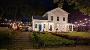 Carriage House in Historic Town - Image 3