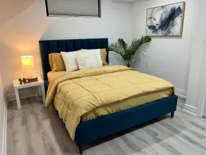 Double Bedroom Stylish Unit with separate entrance - Image 3