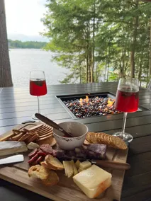 Muskoka Getaway | Games, Netflix, Kayaks - Image 4