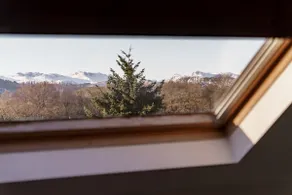 Yewbeck: brand new, garden views - Image 3