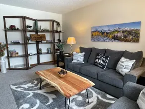 The Huckleberry Hideaway - Image 2