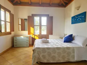 [Mikè]Apartment in Sos Alinos with balcony - Image 2