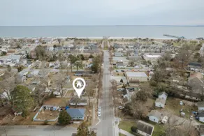 Buckroe Beach House~Walk to Beach / Only 3 Blocks! - Image 3