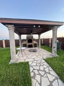 Home in McAllen - Image 2