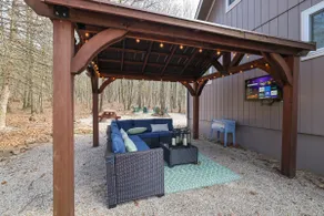 Bear's Eye View, Hot Tub+Firepit - Image 5
