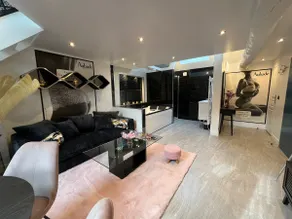 Love Contemporary Suite at Quatre Petits Clos - Image 2