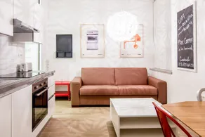 WH Apartments - Free Parking & Rent A Bike - Image 2
