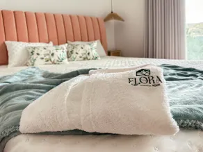 Flora Guest House | T1 - Lírio - Image 3