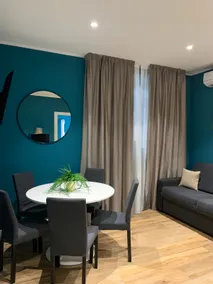 Apartment Suite 10 - Image 2