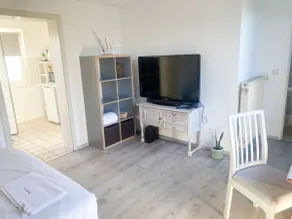 Pretty cottage in a former nursery - Image 3