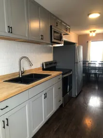 Sleeps 6. Pets welcome. Wi-Fi. 3 bedroom house. - Image 5