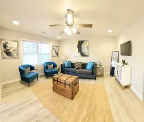 Chic Southern Retreat, close to nws - Image 2