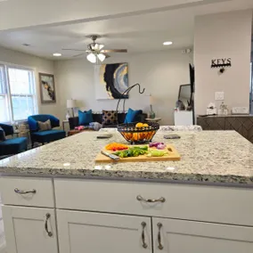 Chic Southern Retreat, close to nws - Image 3