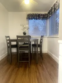 Cozy 2 bedroom in the heart of Detroit. - Image 4