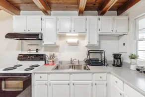 The Cozy Cottage 2 | 2BR / 1Bath + Full Kitchen | - Image 5
