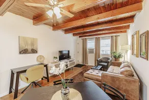 The Cozy Cottage 2 | 2BR / 1Bath + Full Kitchen | - Image 4