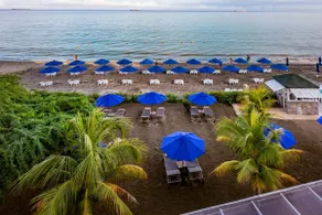 Premium Oceanfront Pool Gym Restaurants - Image 5