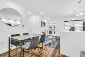Modern Home with large private yard - Next to downtown & beach & airport - Pet friendly - Image 5