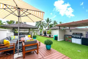 The Posh Penthouse With Stunning Rooftop Oasis, Free Parking And WIFI - Image 5