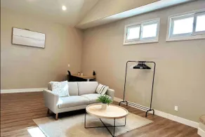 Beautiful Elegant Spacious Home - Image 5