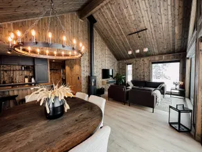 Modern Mountain Cabin - 3 Bedrooms - Sleeps 7 - Image 3