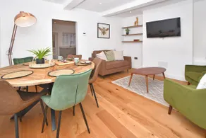Chapel House by YourStays - Two bed cottage in Market Town of Sandbach, high end finish - Image 4