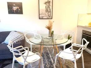Comfy Fully Private Retreat | steps to bus & YVR - Image 2