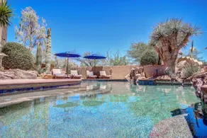 Fabulous Luxury Home Quiet 2 ac - Image 3